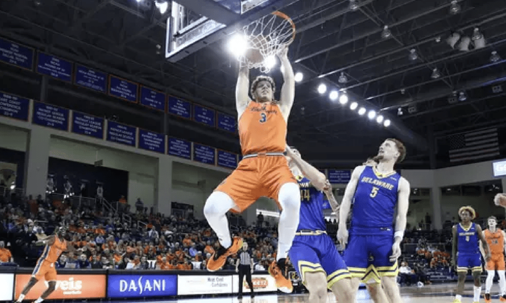 The Pitt Panthers' staff recently reached out to Bucknell transfer portal center Noah Williamson, a 7-foot center out of Riga, Latvia.